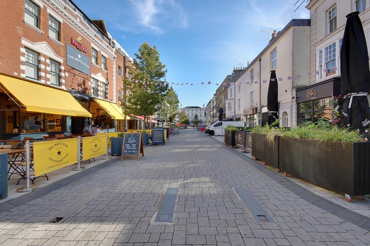 Villa 14 Oxford Mews - 5 Star Living For Up To 10 People Southampton Exterior foto
